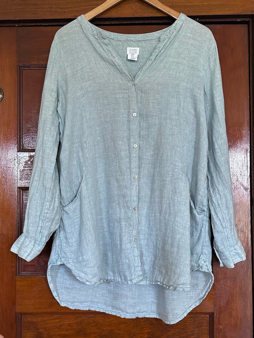 Sigrid Olsen Linen Roll Tab Sleeve V-Neck Button Down Tunic Shirt Top Sz Medium - Picture 2 of 10